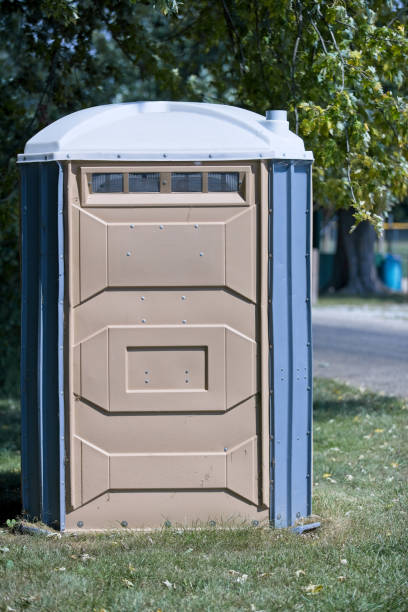 Best Portable restroom solutions  in Miami Lakes, FL